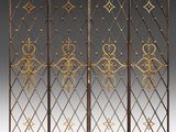 un ensemble de quatre portes moustiquaires anciennes en fer avec des motifs décoratifs