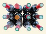 many bottles of wine that are arranged in a circle