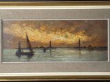tableau représentant des voiliers sur l'eau au coucher du soleil, avec des nuages en arrière-plan