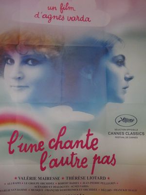 Affiche française du film « Une chante l'Aure Fau »