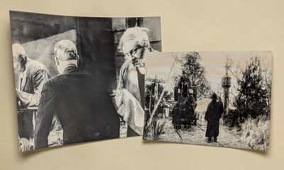 deux vieilles photos en noir et blanc représentant un homme et une femme