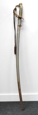 80.1 Sabre de cavalerie modèle 1822-82 à lame courbe gravée …