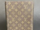louis vuitton monograme passport case