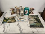 une table sur laquelle se trouvent de nombreux objets