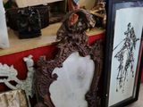 la photo d'une photo représentant un homme à cheval dans un miroir