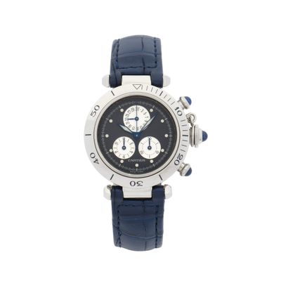 une image d'une montre en gros plan sur fond blanc