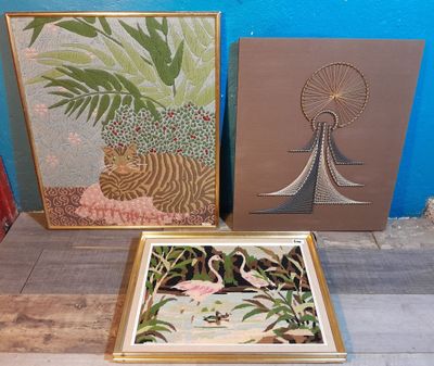 Lot de trois pièces encadrées dont deux broderies et une composition a
