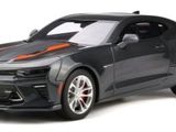 chevrolet camaro zl1 1 / 18 diecasto black with orange stripes