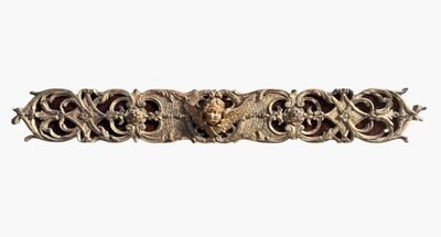 une photo d'un bracelet en argent orné d'une tête de lion