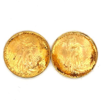 deux souverains d'or, dont l'un a été nettoyé et l'autre a été nettoyé