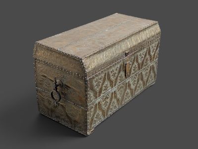 l'image d'une boîte en bois ornée d'un motif décoratif