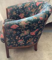 Un fauteuil cabriolet, structure bois, recouvert d’un tissu … (photo 2)