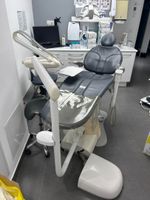 1 unité de dentiste de 2014 comprenant : (photo 6)