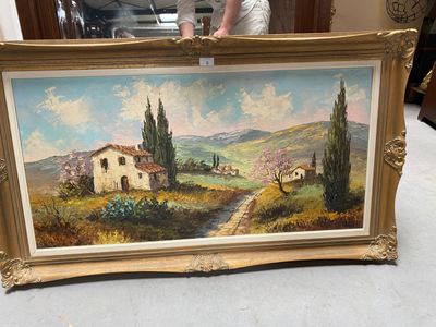 une image d'un tableau sur le sol d'une pièce