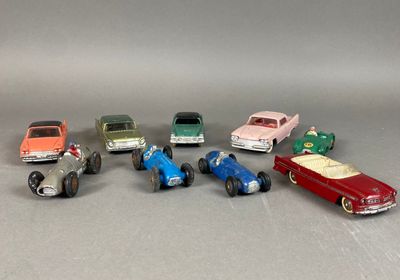 DINKY TOYS (9)