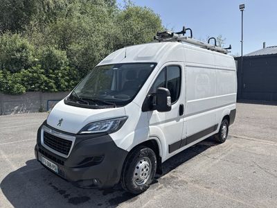 PEUGEOT BOXER 335 L2H2 2.2 BLUEHDI 120 PREMIUM - Genre : CTT…