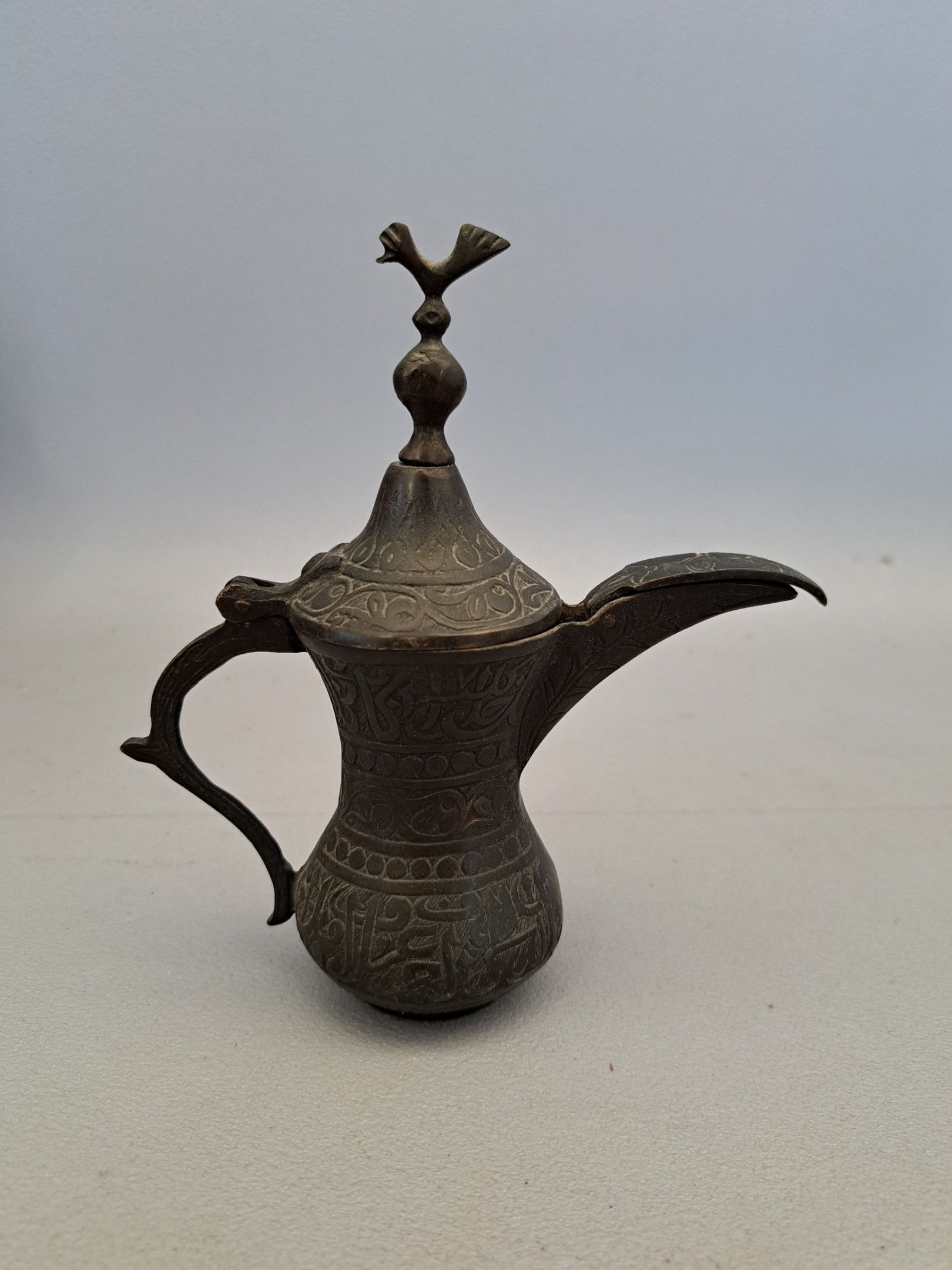 Objets d'art & Curiosités