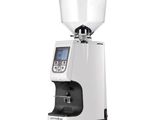 the grinder is a compact coffee grinder with a digital display