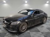 Mercedes Classe S berline avec une peinture noire au niveau du plancher