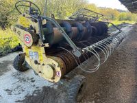 Ancien pick-up d'ensilage d'herbe métallique jaune IDASS GE …