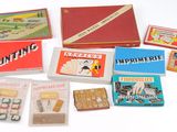 de nombreux types différents de boîtes d'allumettes dans la boîte