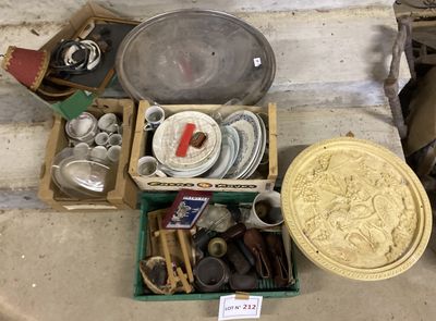 a lot of items that are sitting on the floor