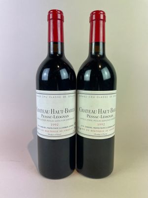 2 btls Château Haut-Bailly 1992 - Pessac-Léognan (TVA récupé…
