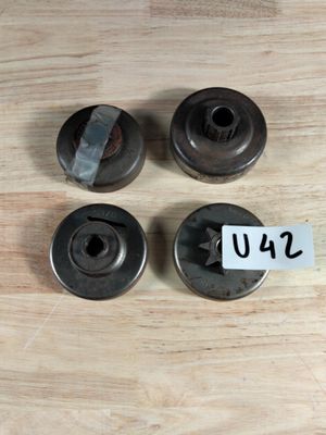 Lot de 4 cloches d'embrayage.