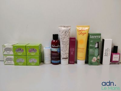 de nombreux types de produits de soins de la peau sur le comptoir