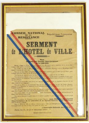 un vieux document orné d'une bande rouge et bleue