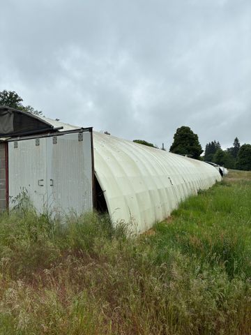 5 tunnels ovins. Longueurs : 35, 35, 60, 40, 40 mètres, mauvais é...