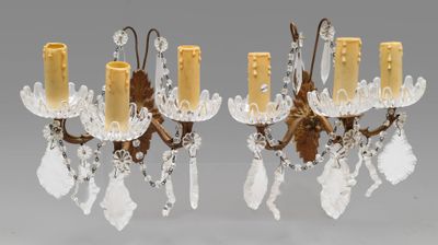 paire d'appliques murales anciennes en laiton et cristal