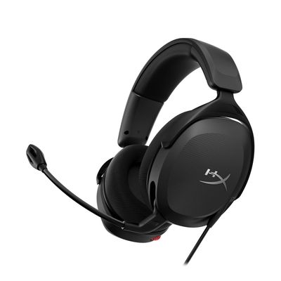 un gros plan d'un casque avec un micro sur fond blanc