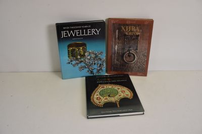 Seven Thousand Years Of JEWLLERY.
