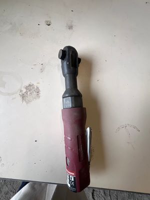 Ensemble d'outillage dont :