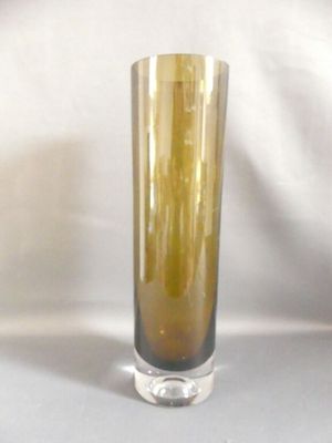 Haut vase rond en verre fumé des années 1960