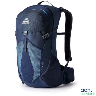 Le sac à dos est bleu et comporte une fermeture éclair sur le devant.