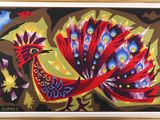 une peinture représentant un oiseau coloré sur fond noir