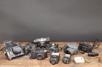 Lot d'appareils photo argentiques.