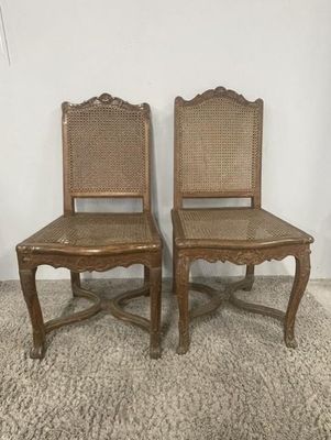 paire de chaises anciennes à dossier en rotin