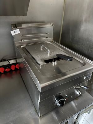 1 Friteuse électrique 1 Bac MBM - L 40cm - Photo 1