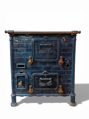 Cuisinière en fonte émaillée bleue, 81 x 56 x 72 cm, incompl…