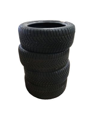 Lot de 4 Pneus GOODYEAR ultra grip hiver 275/45 r20 - Bon ét…