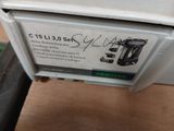 un panneau sur le côté d'un réfrigérateur qui dit : c 15, 399 see us