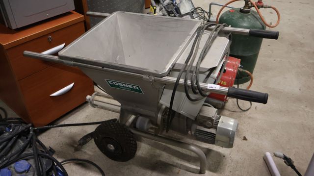 Trémie pour machine à projeter KOSNER MK20. Sans accessoires