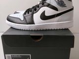nike air jordan 1 mid white black grey