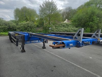 NEKA SEMI REMORQUE PORTE CONTAINER - Genre : SREM - Carrosse…