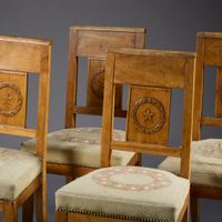 Suite de quatre chaises en bois fruitier à dossier bandeau o… (photo 3)