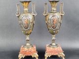 deux vases superposés