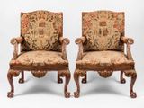 paire de chaises antiques avec rembourrage floral rembourrage rembourrage rembourrage rembourrage rembourrage rembourrage rembourrage rembourrage